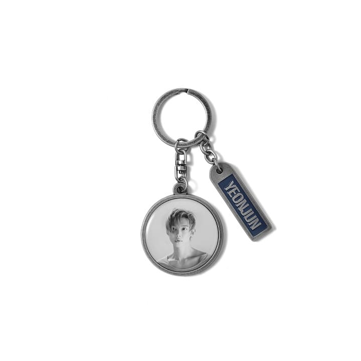 TXT YEONJUN - NO LABELS: PART 02 OFFICIAL MERCH METAL KEYRING