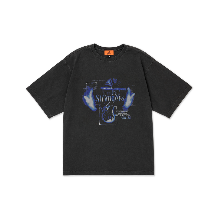 TXT - 2026 MOA CON OFFICIAL MERCH S/S T-SHIRT (BEAUTIFUL STRANGERS VER.)