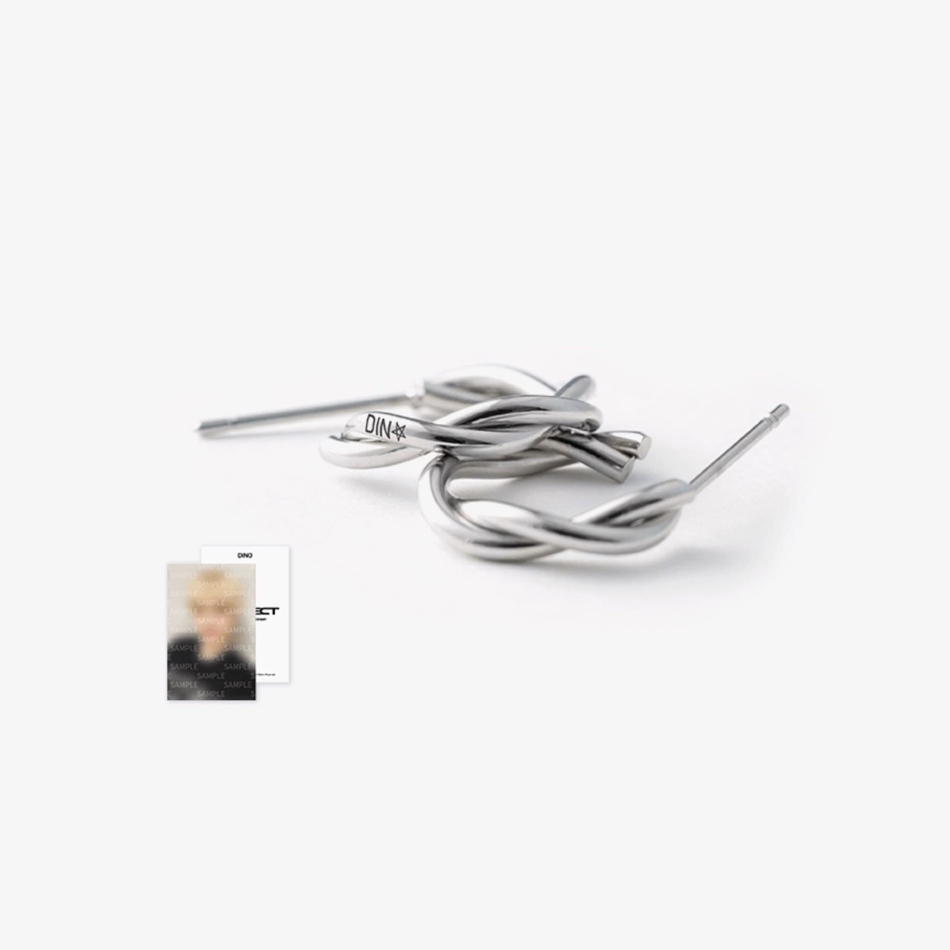 Seventeen 8th Anniversary Earrings Official MD DINO Earrings with Photocard.