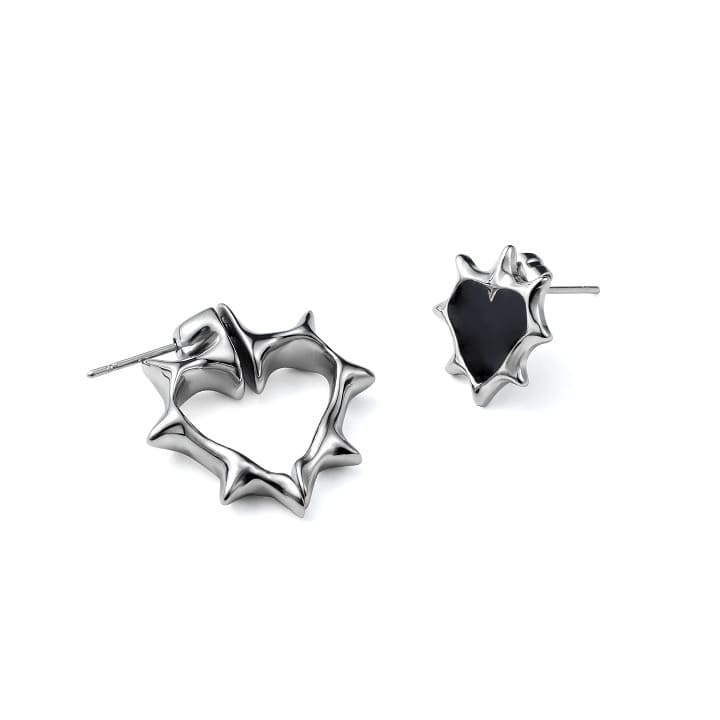 ENHYPEN - DESIRE : UNLEASH OFFICIAL MERCH EARRINGS (HEART)