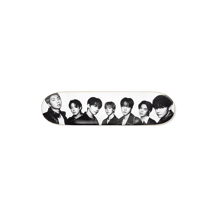 BTS - WORLD TOUR ARIRANG OFFICIAL MERCH SKATEBOARD