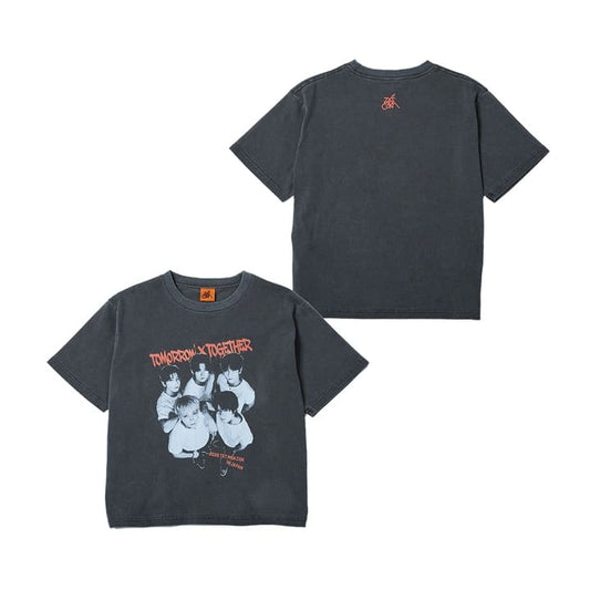 TXT - MOA CON JAPAN OFFICIAL MERCH BAND PHOTO T-SHIRT