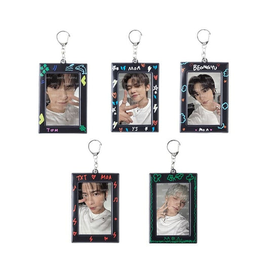 TXT - MOA CON JAPAN OFFICIAL MERCH PHOTO CARD HOLDER