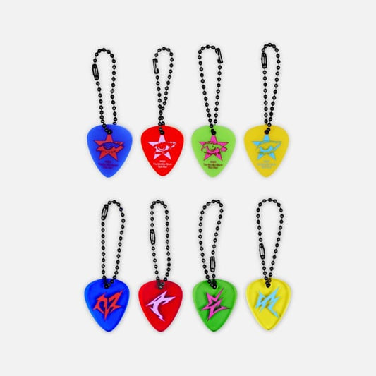 aespa WEEK #RichMan Official MD RANDOM GUITAR PICK KEYRING (KARINA / GISELLE / WINTER / NINGNING VER.)