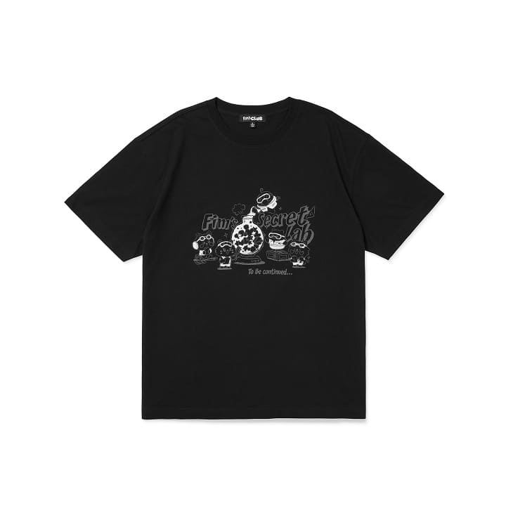 LE SSERAFIM - FIM'S CLUB SECRET LAB OFFICIAL MERCH S/S T-SHIRT (BLACK VER.)