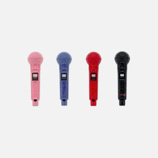 AESPA - 2024-25 AESPA LIVE TOUR - SYNK : PARALLEL LINE－ENCORE OFFICIAL MERCH BADGE (MIC VER.)